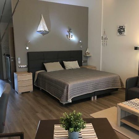 Calypso Lakeside Rooms & Lux Apartments Siofok Dış mekan fotoğraf