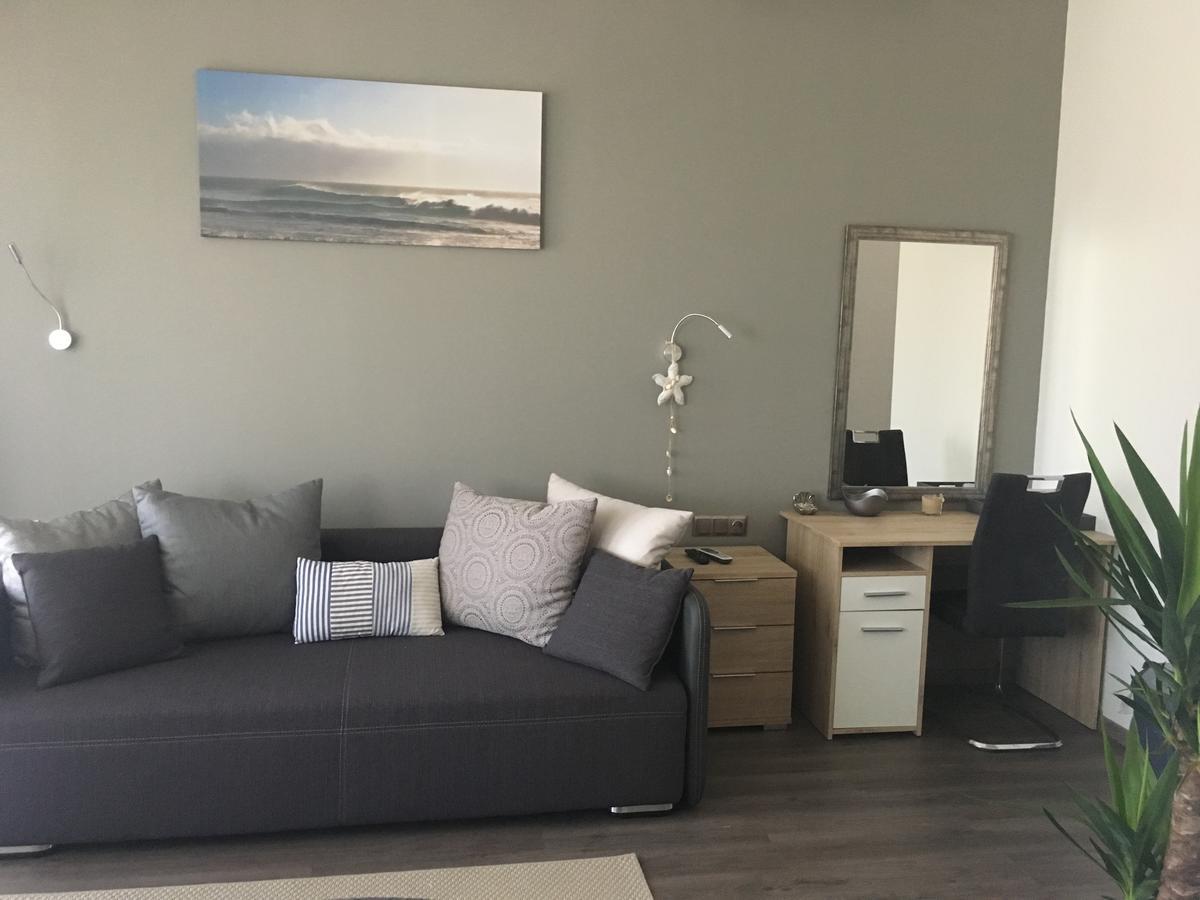 Calypso Lakeside Rooms & Lux Apartments Siofok Dış mekan fotoğraf