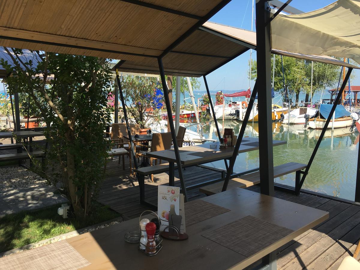 Calypso Lakeside Rooms & Lux Apartments Siofok Dış mekan fotoğraf