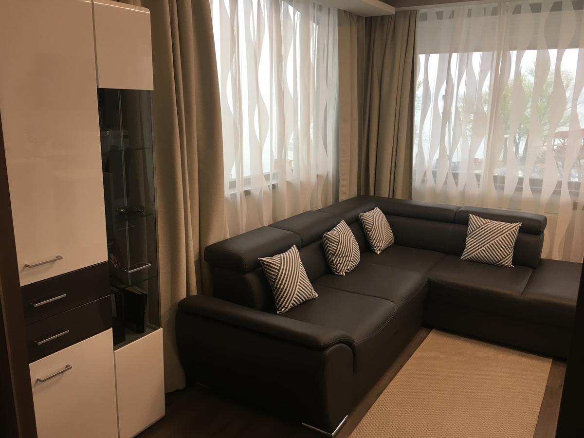 Calypso Lakeside Rooms & Lux Apartments Siofok Dış mekan fotoğraf