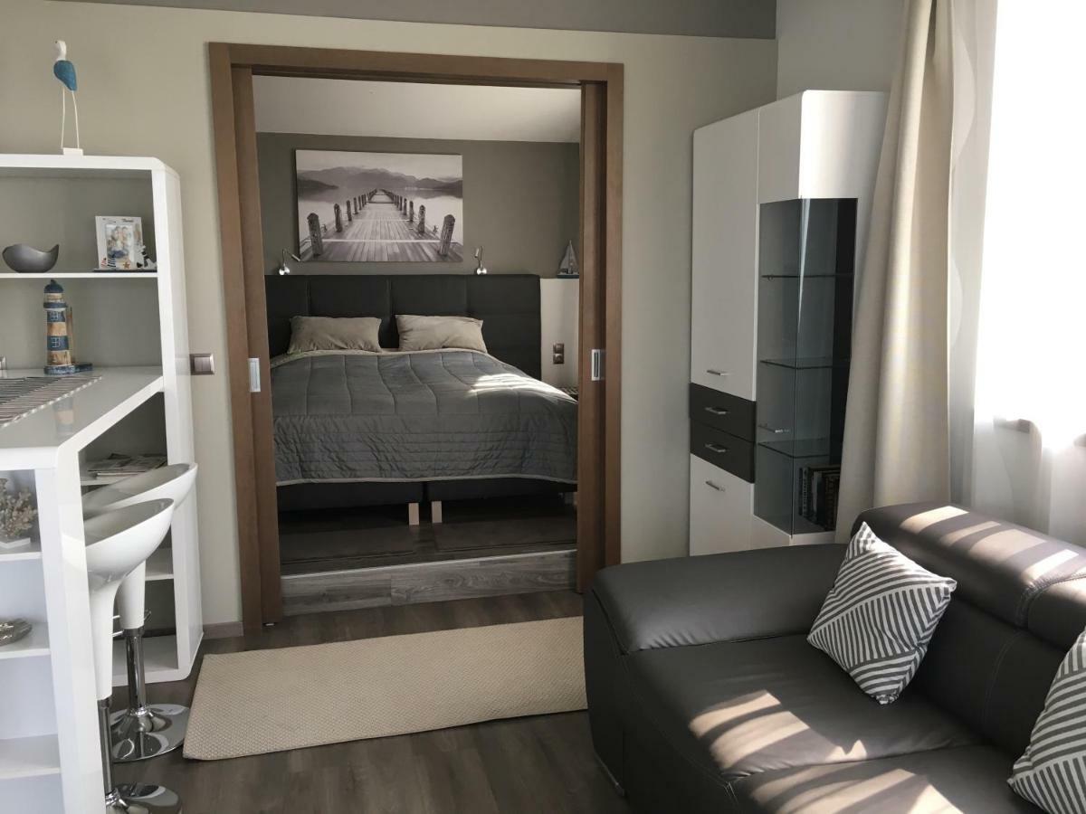 Calypso Lakeside Rooms & Lux Apartments Siofok Dış mekan fotoğraf